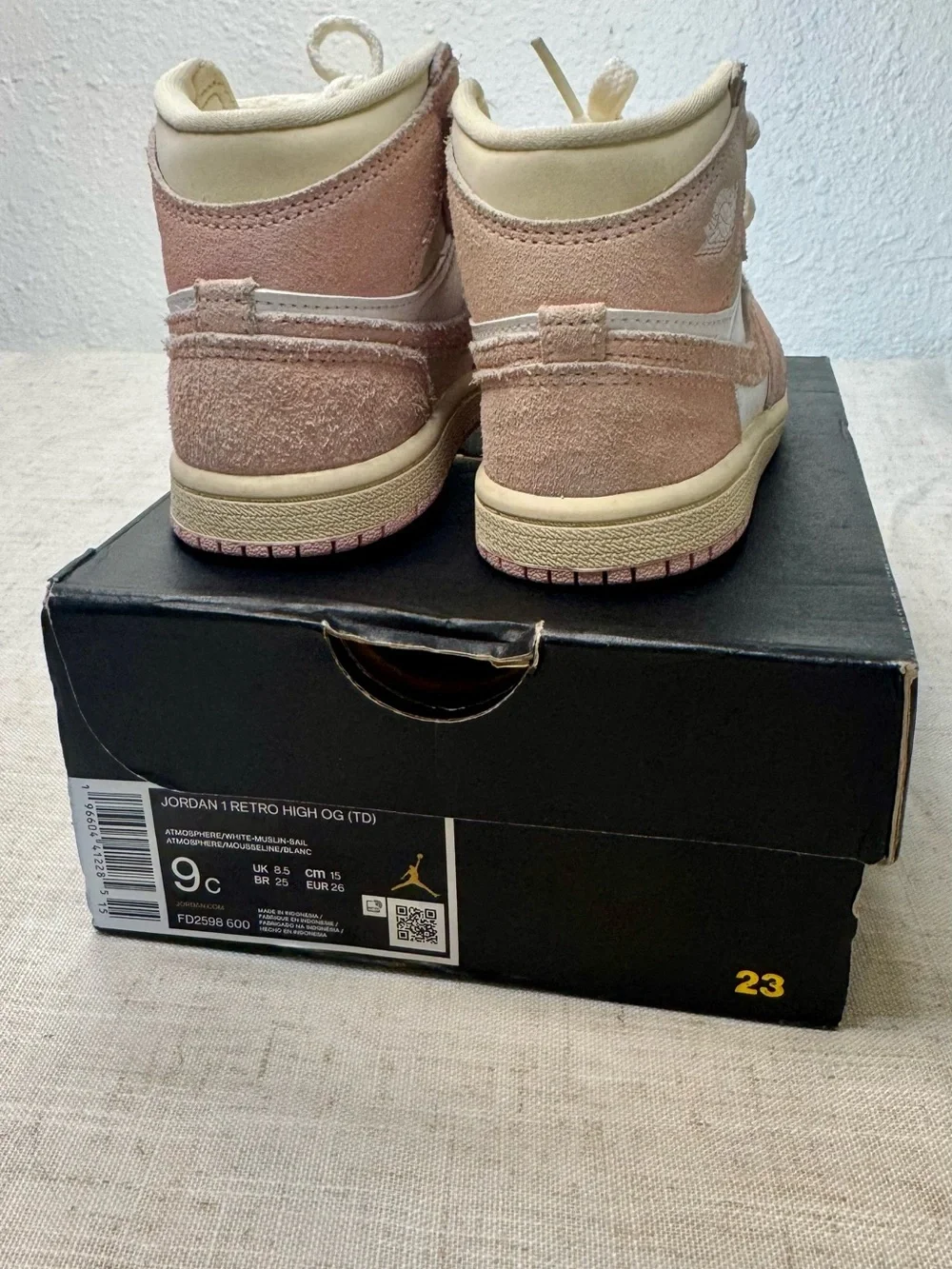 Nike Kids' Jordan 1 Retro High Top Sneakers - Pink/White
